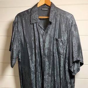Odo Men’s S/S casual dragon patterned button down